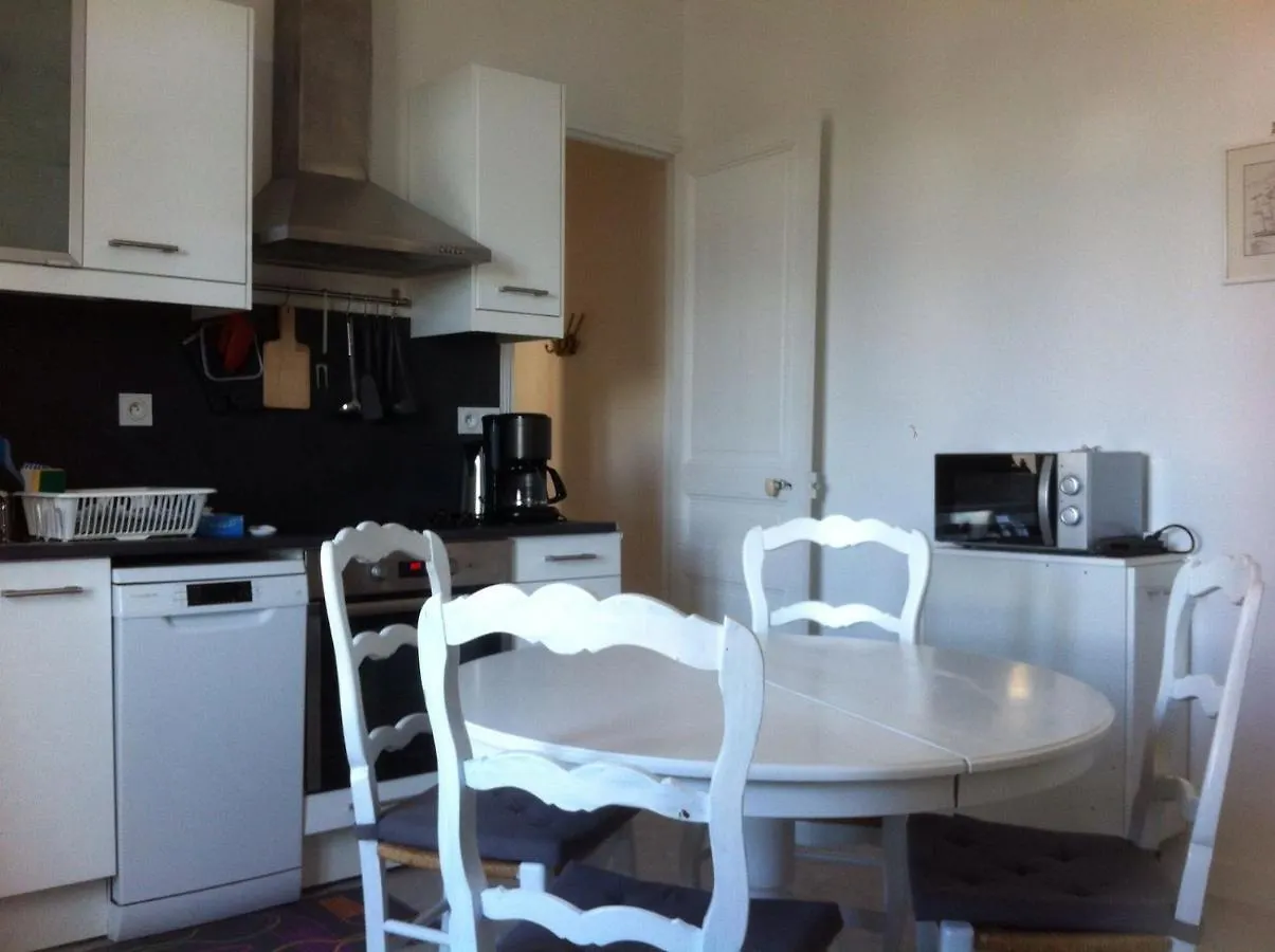 Au Coeur De Bourg... Apartment Saint-Lunaire